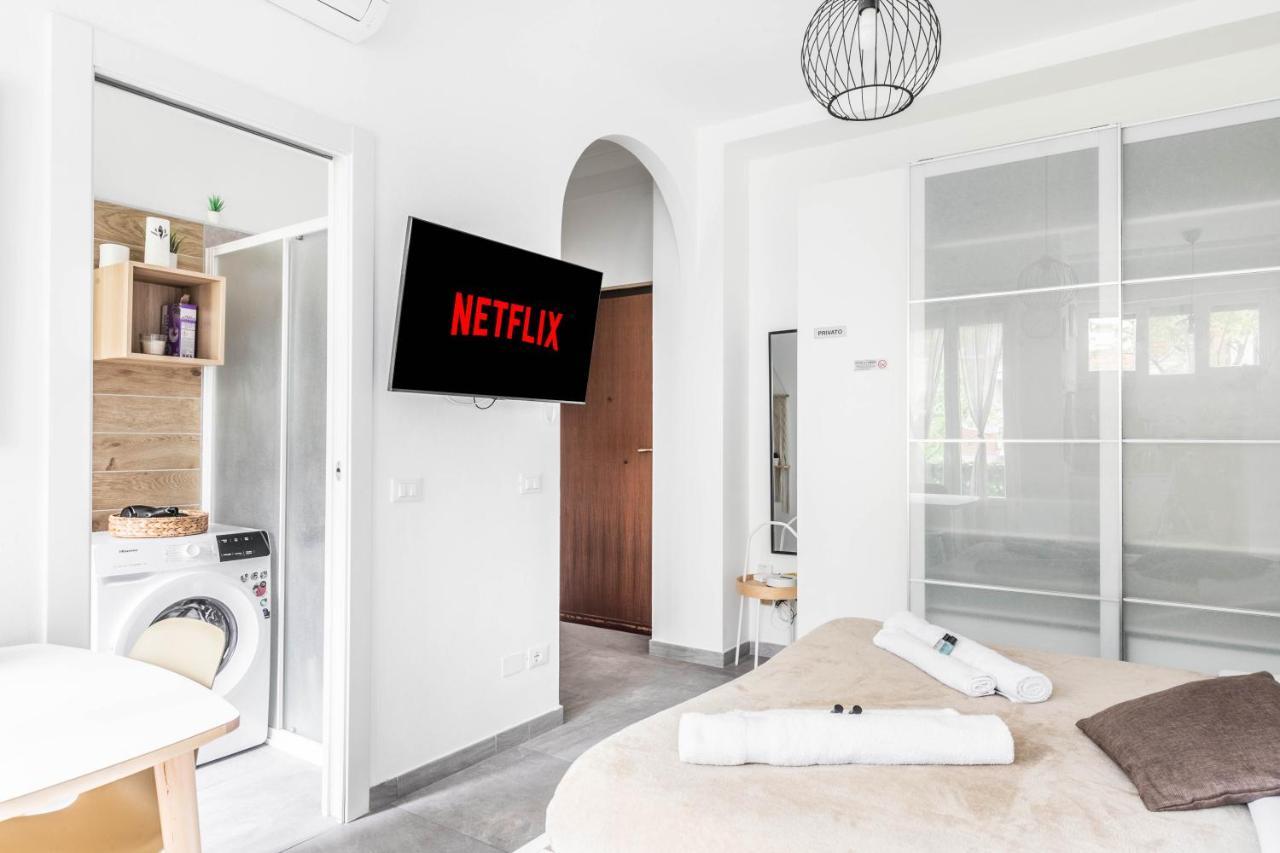 Eden House Sansiro-Duomo Netflix & Design Apartment Милано Екстериор снимка